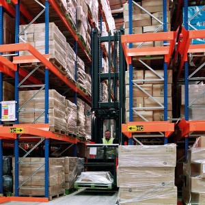 Very Narrow Aisle Pallet Racking